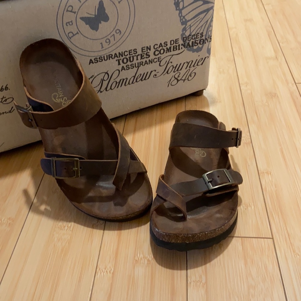 Mountain Sole Genuine Leather Sandal